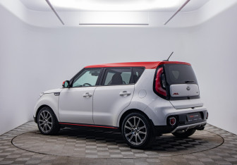 Подержанный автомобиль Kia Soul 2016 года (7 фото)