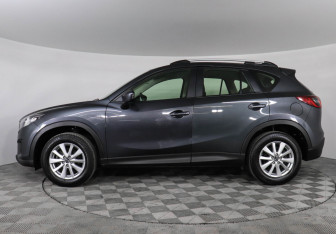 Подержанный автомобиль Mazda CX-5 2014 года (8 фото)