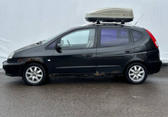 Подержанный автомобиль Chevrolet Rezzo 2007 года (8 фото)