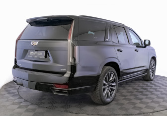 Подержанный автомобиль Cadillac Escalade Suv 2022 года (5 фото)