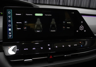 Подержанный автомобиль Changan UNI-K 2023 года (19 фото)