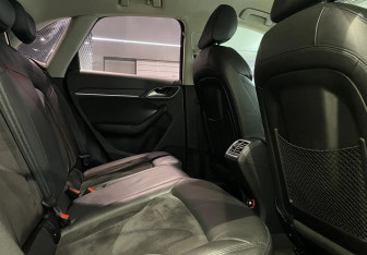 Подержанный автомобиль Audi Q3 2012 года (12 фото)