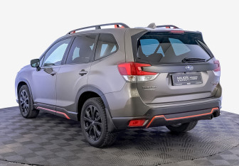Подержанный автомобиль Subaru Forester Suv 2021 года (7 фото)