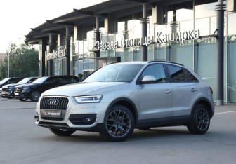 Подержанный автомобиль Audi Q3 2012 года (23 фото)