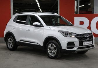 Подержанный автомобиль Chery Tiggo 4 2022 года (3 фото)