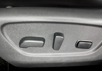 Подержанный автомобиль Nissan X-Trail 2016 года (21 фото)