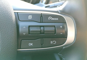 Подержанный автомобиль Kia K5 2021 года (13 фото)