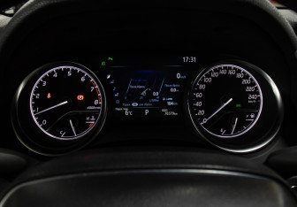 Подержанный автомобиль Toyota Camry Sedan 2020 года (13 фото)