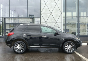Подержанный автомобиль Nissan Murano Suv 2010 года (4 фото)
