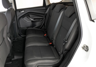 Подержанный автомобиль Ford Kuga 2019 года (18 фото)