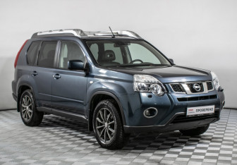 Подержанный автомобиль Nissan X-Trail 2013 года (3 фото)