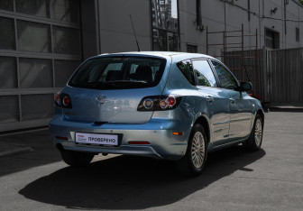 Подержанный автомобиль Mazda 3 Hatchback 2008 года (4 фото)
