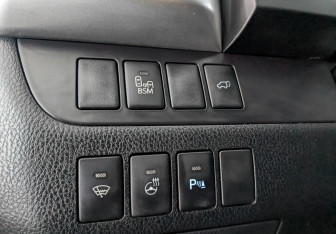 Подержанный автомобиль Toyota Highlander 2015 года (29 фото)