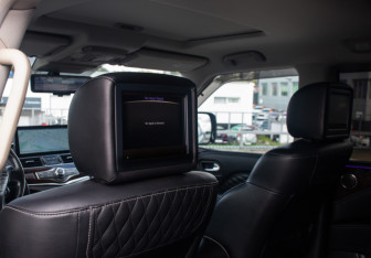 Подержанный автомобиль Infiniti QX80 2018 года (12 фото)