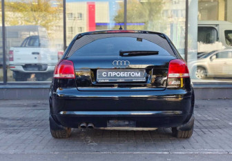 Подержанный автомобиль Audi A3 Hatchback 2004 года (7 фото)