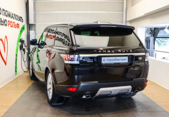 Подержанный автомобиль Land Rover Range Rover Sport 2014 года (6 фото)