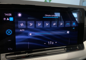 Подержанный автомобиль Skoda Octavia Liftback 2021 года (19 фото)