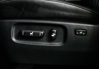 Подержанный автомобиль Toyota Land Cruiser Suv 2019 года (11 фото)