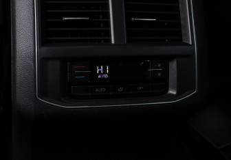 Подержанный автомобиль Volkswagen Teramont 2018 года (11 фото)