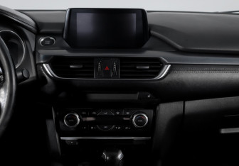 Подержанный автомобиль Mazda 6 Sedan 2017 года (12 фото)