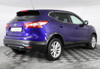 Подержанный автомобиль Nissan Qashqai 2016 года (5 фото)