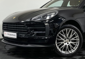 Подержанный автомобиль Porsche Macan 2020 года (22 фото)