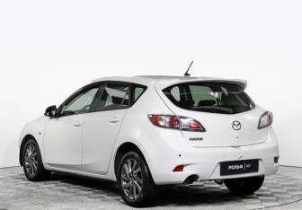 Подержанный автомобиль Mazda 3 Hatchback 2012 года (5 фото)