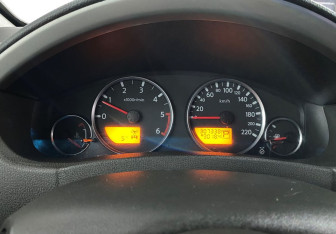 Подержанный автомобиль Nissan Pathfinder 2006 года (13 фото)