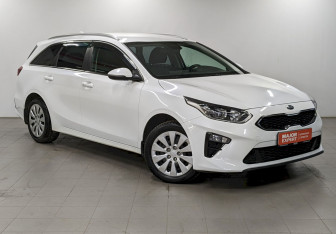 Подержанный автомобиль Kia Ceed Wagon 2020 года (3 фото)