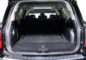 Подержанный автомобиль GAC GS8 2021 года (24 фото)