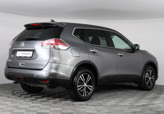 Подержанный автомобиль Nissan X-Trail 2018 года (5 фото)