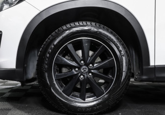 Подержанный автомобиль Mazda CX-5 2012 года (24 фото)