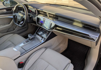 Подержанный автомобиль Audi A7 2020 года (13 фото)
