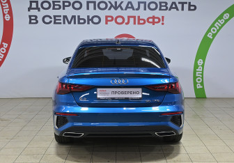 Подержанный автомобиль Audi A3 Sedan 2021 года (5 фото)
