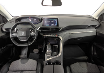 Подержанный автомобиль Peugeot 5008 Suv 2021 года (14 фото)