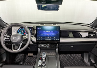 Новый GAC GS8 2025 (10 фото)