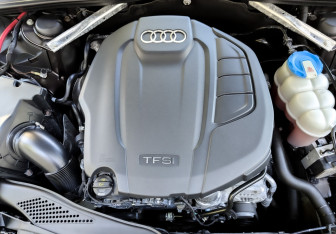 Подержанный автомобиль Audi A5 Coupe 2017 года (9 фото)