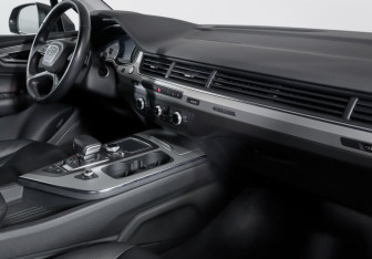 Подержанный автомобиль Audi Q7 2018 года (9 фото)