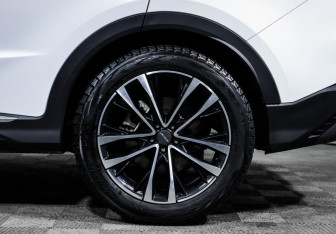 Подержанный автомобиль Jetour X70 Plus 2023 года (15 фото)