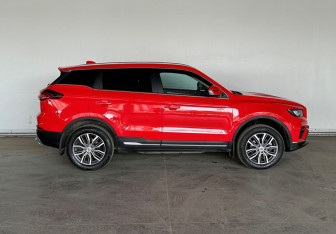 Подержанный автомобиль Geely Atlas Pro 2021 года (8 фото)