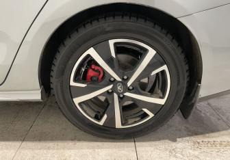 Подержанный автомобиль Kaiyi E5 2023 года (12 фото)