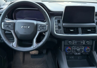 Подержанный автомобиль Chevrolet Suburban 2023 года (9 фото)