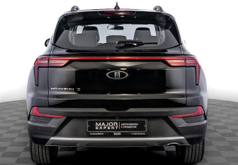 Подержанный автомобиль Москвич 3 2023 года (6 фото)