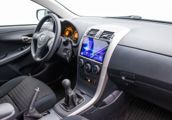 Подержанный автомобиль Toyota Corolla Sedan 2008 года (9 фото)
