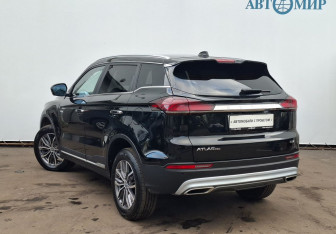 Подержанный автомобиль Geely Atlas Pro 2022 года (7 фото)