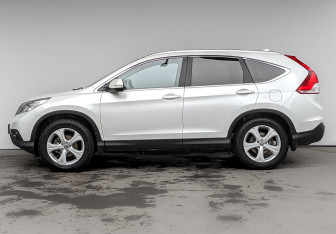 Подержанный автомобиль Honda CR-V 2013 года (8 фото)