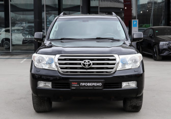 Подержанный автомобиль Toyota Land Cruiser Suv 2009 года (2 фото)