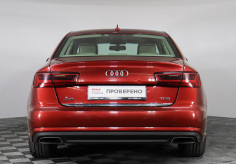 Подержанный автомобиль Audi A6 Sedan 2015 года (6 фото)