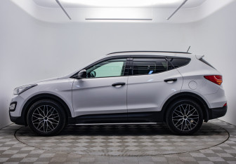 Подержанный автомобиль Hyundai Santa Fe 2013 года (2 фото)