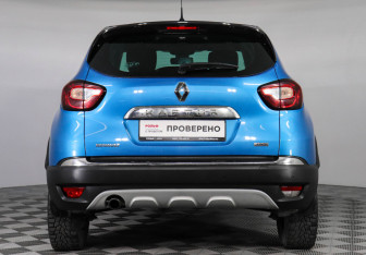 Подержанный автомобиль Renault Kaptur 2017 года (6 фото)